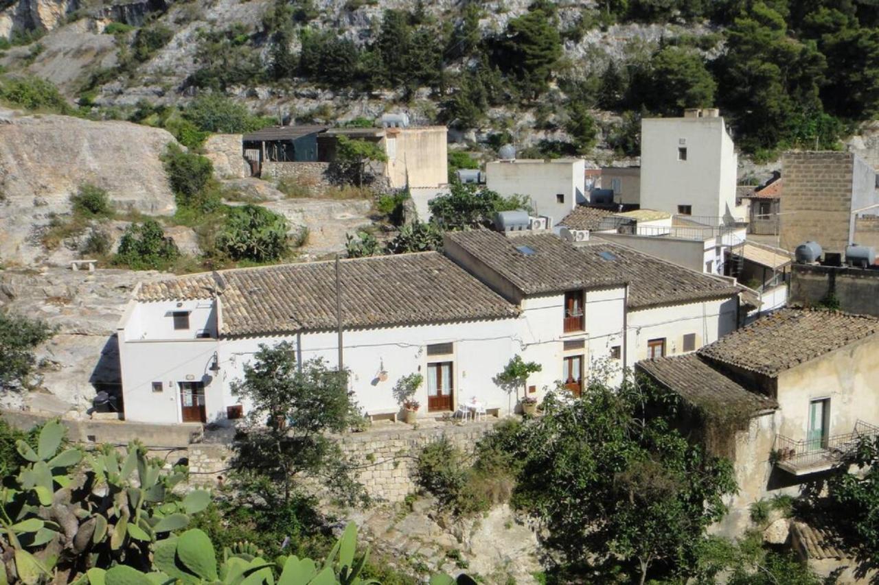 Lilibeth Houses - Charming & Lovely Views Шикли Экстерьер фото